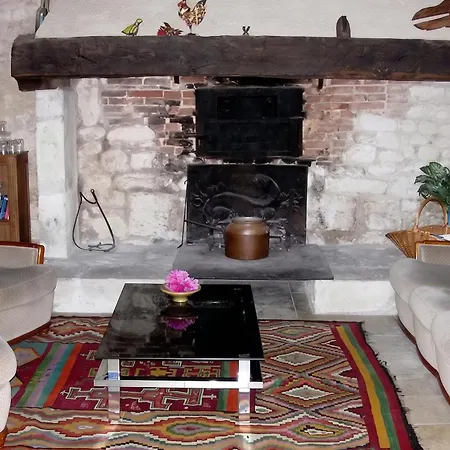 Maison Charmante Avec Piscine Partagée à Casa vacanze *