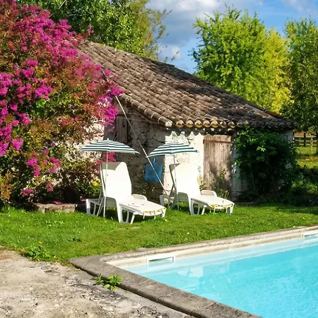 Maison Charmante Avec Piscine Partagée à Casa vacanze Montaigu-de-Quercy